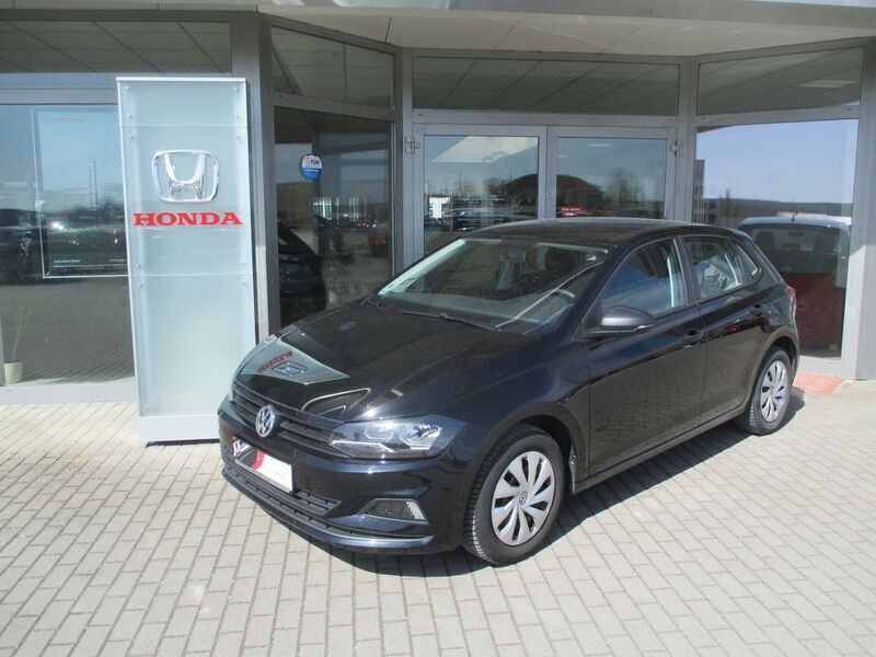 Schwarz Gebraucht 2018 VW Polo Trendline Limousine | 10.990 € (Fairer Preis) - Bild 1/4