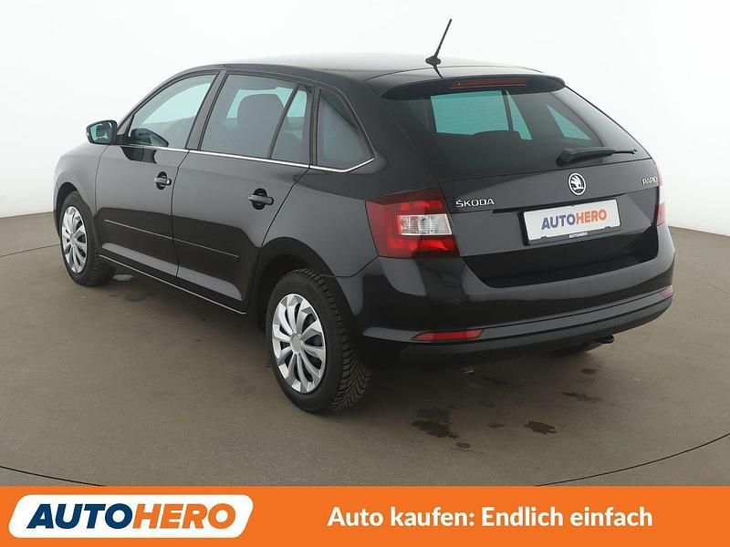 Gebraucht Skoda Rapid Ambition 95 PS (69 kW) 2017 Schwarz Kleinwagen