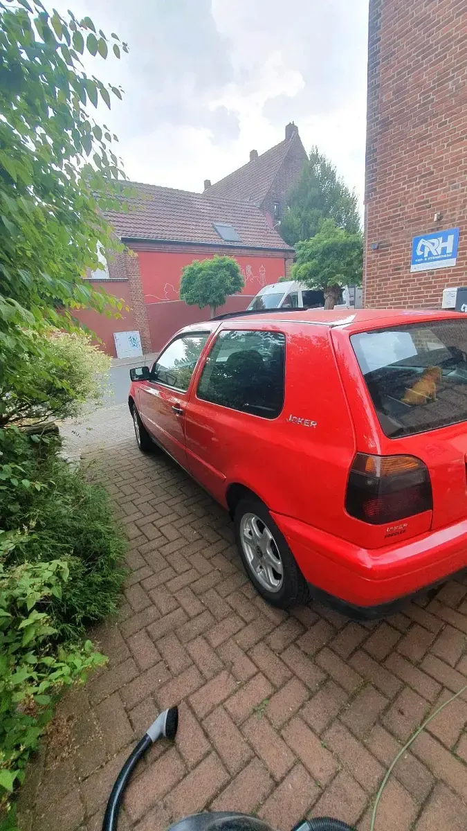 Gebraucht VW Golf III 60 PS (44 kW) 1997 Rot Limousine