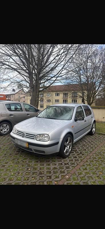 Gebraucht VW Golf IV 77 PS (56 kW) 1998 Silber Kleinwagen