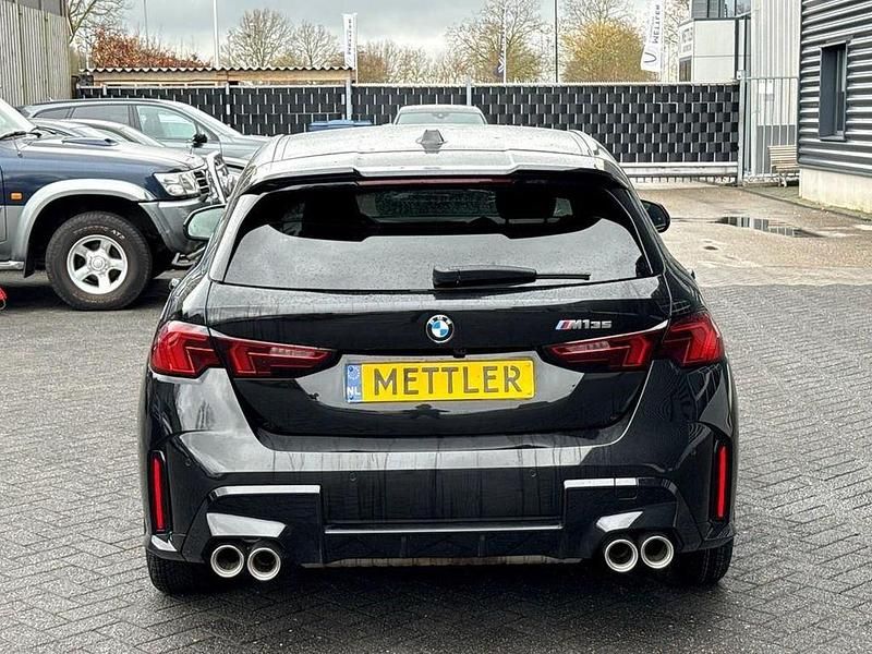 Gebraucht BMW M135 Sport Line 300 PS (220 kW) 2024 Schwarz Kleinwagen