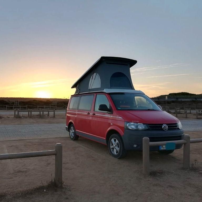 Gebraucht VW Transporter 140 PS (102 kW) 2010 Rot Van