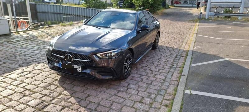 Grau Gebraucht 2023 Mercedes C300e AMG Limousine | 47.500 € (Fairer Preis) - Bild 1/4
