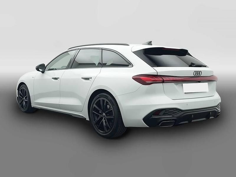 Gebraucht Audi A5 S-Line 150 PS (110 kW) 2025 Weiß Kombi