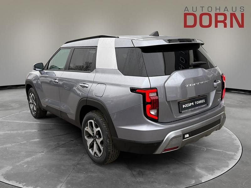 Neu KGM Torres 163 PS (119 kW) 2025 Blau SUV