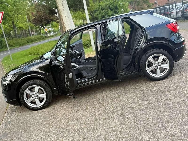 Gebraucht Audi Q2 Sport 116 PS (85 kW) 2018 Brillantschwarz SUV