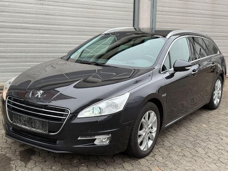 Grau Gebraucht 2012 Peugeot 508 SW Allure Kombi | 4.200 € (Fairer Preis) - Bild 1/4