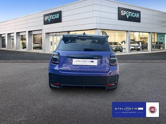 Gebraucht Abarth 600e Scorpionissima 206 kW (281 PS) 2025 Violett SUV