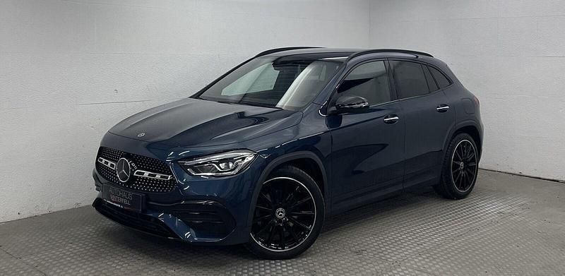 Denim blue (metallic) Gebraucht 2020 Mercedes GLA220 AMG SUV | 34.400 € (Fairer Preis) - Bild 1/2