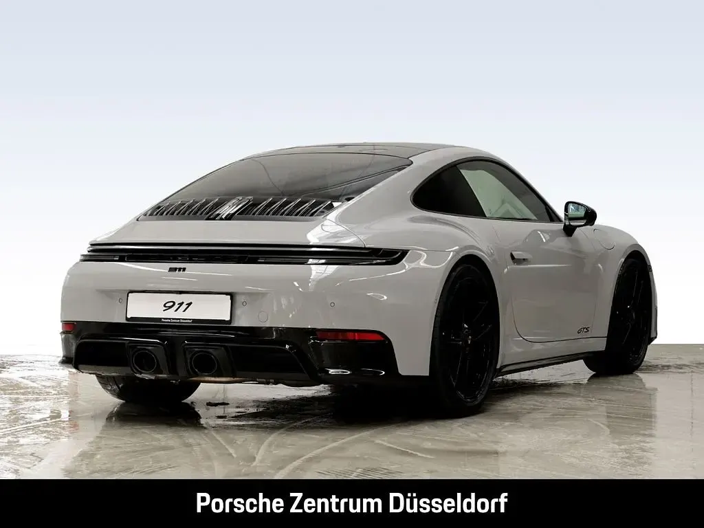 Gebraucht Porsche 992 541 PS (397 kW) 2026 Kreide Coupé