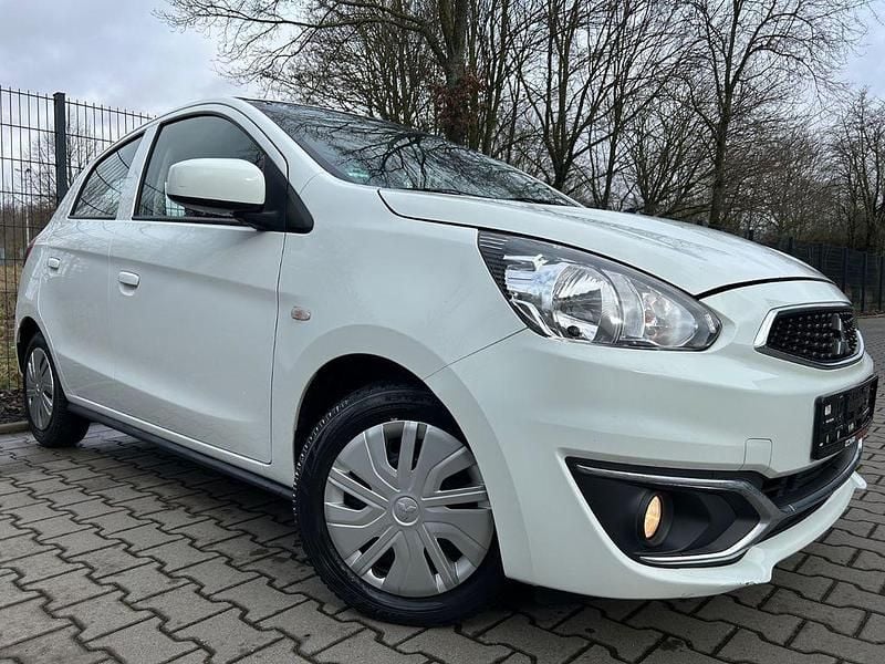 Gebraucht Mitsubishi Space Star Active 71 PS (52 kW) 2020 Weiß Kleinwagen
