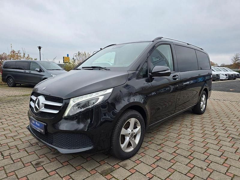 Schwarz Gebraucht 2021 Mercedes V300 Sport Van / Kleinbus | 46.200 € (Superpreis) - Bild 1/4