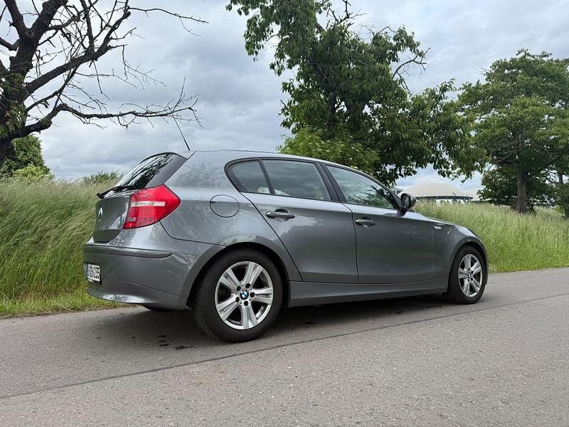 Gebraucht BMW 116 Performance 116 PS (85 kW) 2011 Silber Kleinwagen