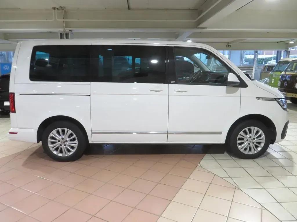 Gebraucht VW T6.1 150 PS (110 kW) 2021 Weiß Van