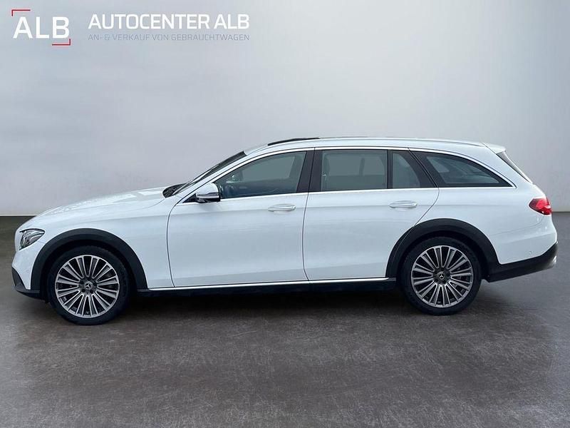 Gebraucht Mercedes E220 All-Terrain 194 PS (142 kW) 2018 Weiß Kombi