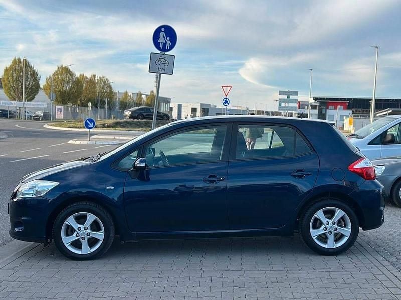 Gebraucht Toyota Auris Edition 132 PS (97 kW) 2012 Limousine