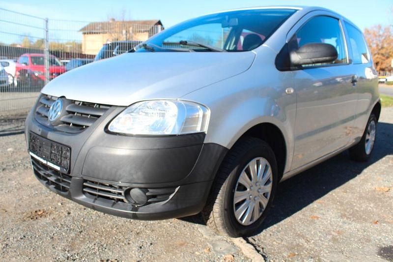 Gebraucht VW Fox Basis 75 PS (55 kW) 2006 Silber Kleinwagen