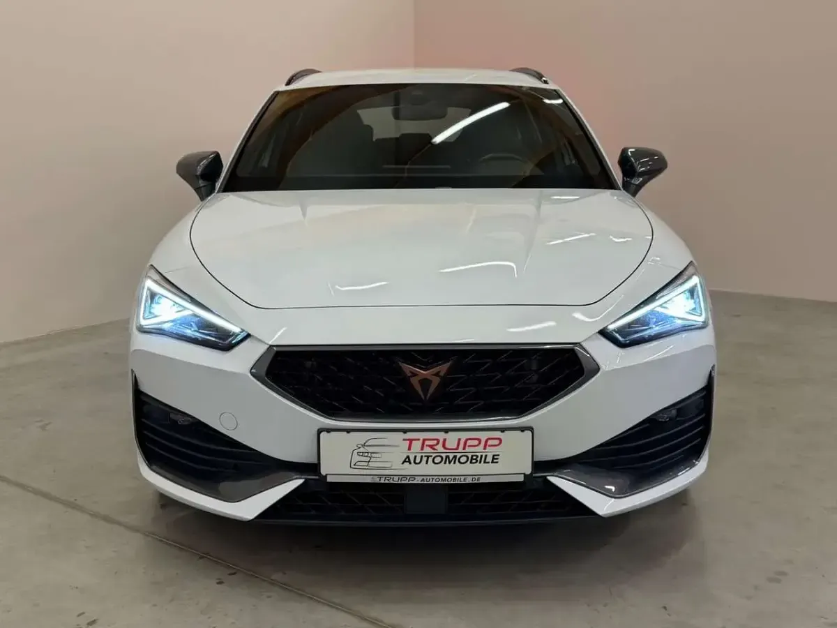 Gebraucht Cupra Leon 150 PS (110 kW) 2023 Weiß Kombi