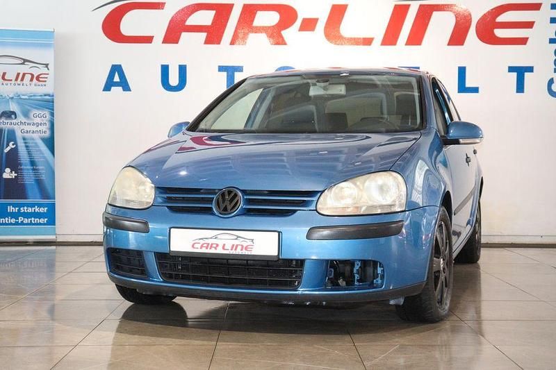 Blau Gebraucht 2004 VW Golf V Comfortline Limousine | 2.555 € (Etwas zu teuer) - Bild 1/4