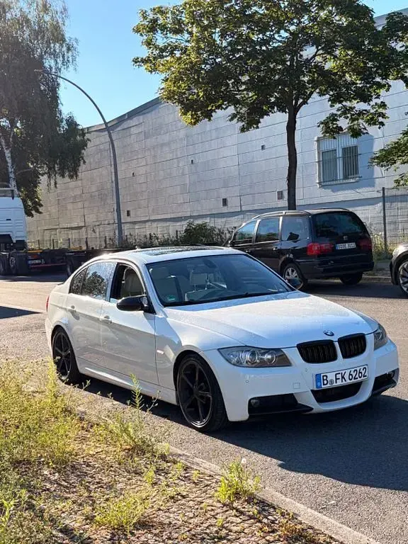 Gebraucht BMW 325 M Sport 218 PS (160 kW) 2007 Weiß Limousine