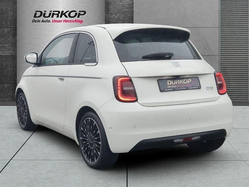 Gebraucht Fiat 500e Basis 86 kW (118 PS) 2023 Weiß Kleinwagen