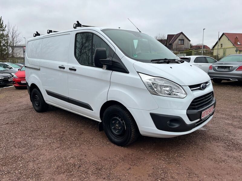 Weiß Gebraucht 2017 Ford Transit Custom Van / Kleinbus | 18.000 € - Bild 1/4