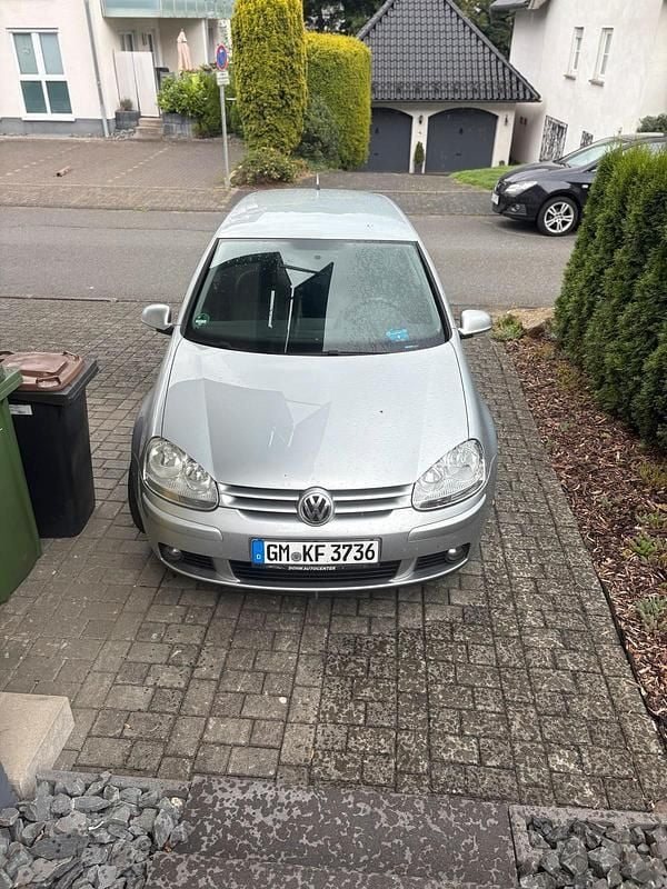 Silber Gebraucht 2006 VW Golf V Limousine | 2.999 € (Teuer) - Bild 1/4
