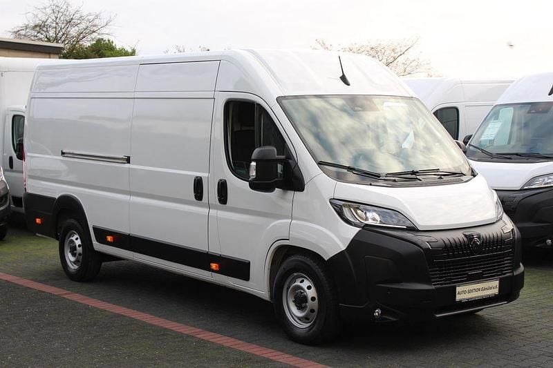 Weiß Gebraucht 2024 Peugeot Boxer Van | 27.368 € (Superpreis) - Bild 1/4