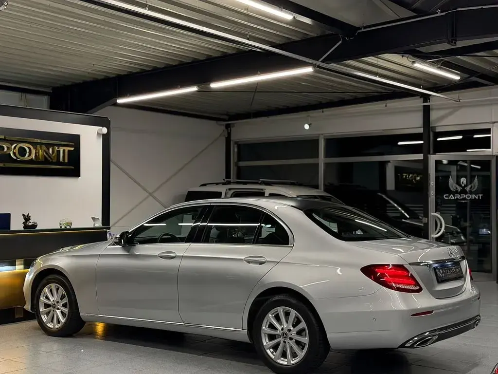 Gebraucht Mercedes E200 184 PS (135 kW) 2017 Silber Limousine