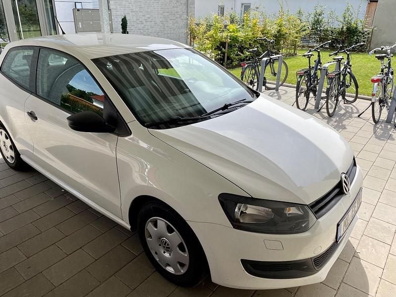 Weiß Gebraucht 2013 VW Polo Kleinwagen | 3.750 € (Guter Preis) - Bild 1/4