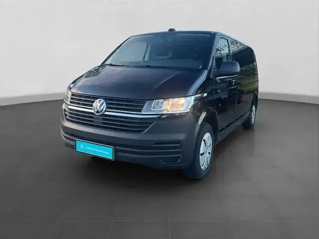 Gebraucht VW Caravelle Trendline 150 PS (110 kW) 2024 Schwarz Van