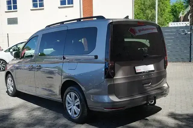 Neu VW Caddy Maxi Style 116 PS (85 kW) 2026 Beige Van / Kleinbus