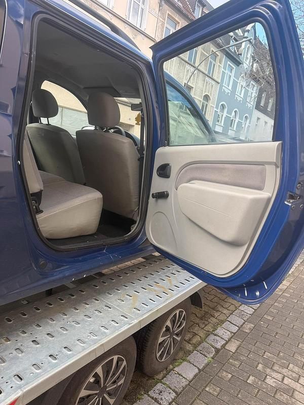 Gebraucht Dacia Logan 75 PS (55 kW) 2008 Blau Kombi