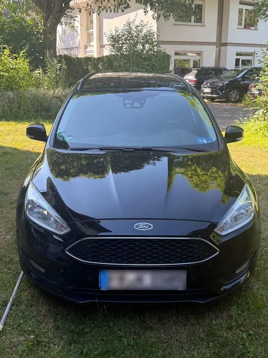Gebraucht Ford Focus 120 PS (88 kW) 2017 Schwarz Limousine