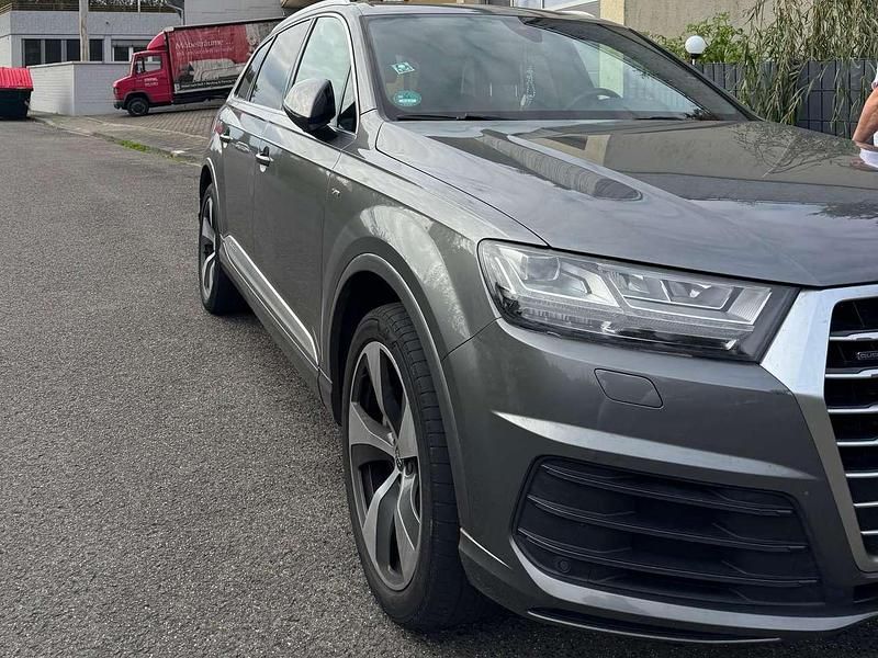 Gebraucht Audi Q7 272 PS (200 kW) 2016 Grau SUV