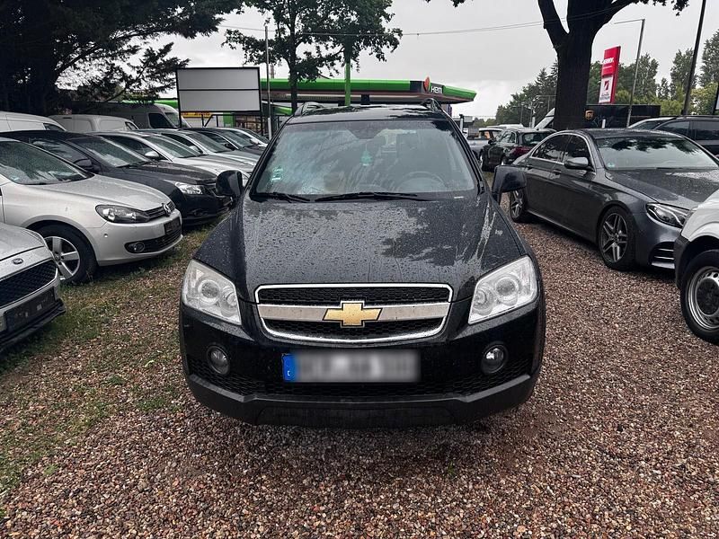 Schwarz Gebraucht 2011 Chevrolet Captiva SUV | 5.000 € (Superpreis) - Bild 1/4