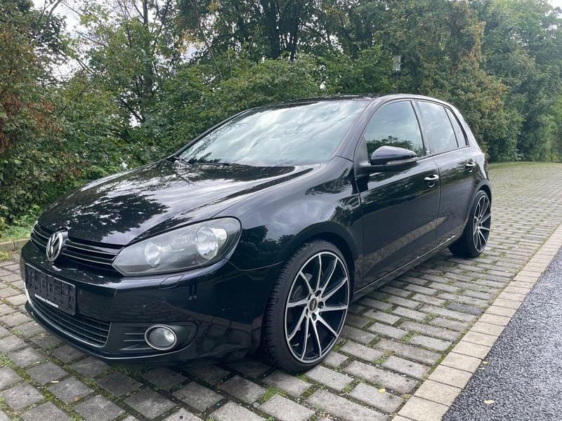 Schwarz Gebraucht 2011 VW Golf VI Style Limousine | 3.890 € (Guter Preis) - Bild 1/4