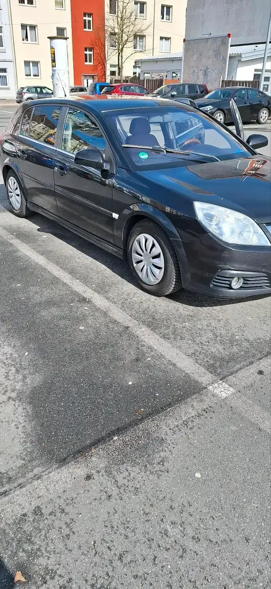 Gebraucht Opel Signum 145 PS (106 kW) 2007 Schwarz Kleinwagen