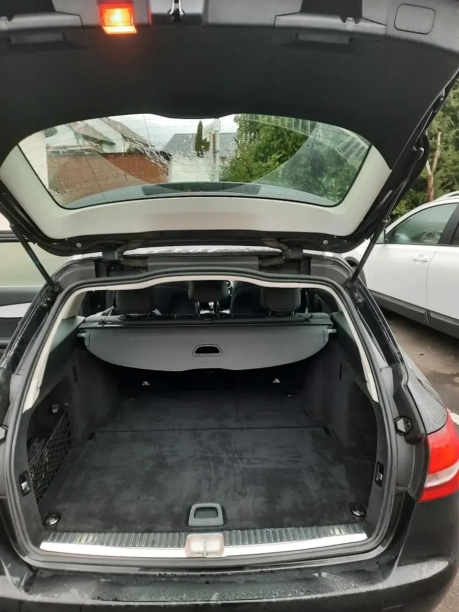 Gebraucht Mercedes C220 Avantgarde 170 PS (125 kW) 2015 Schwarz Kombi