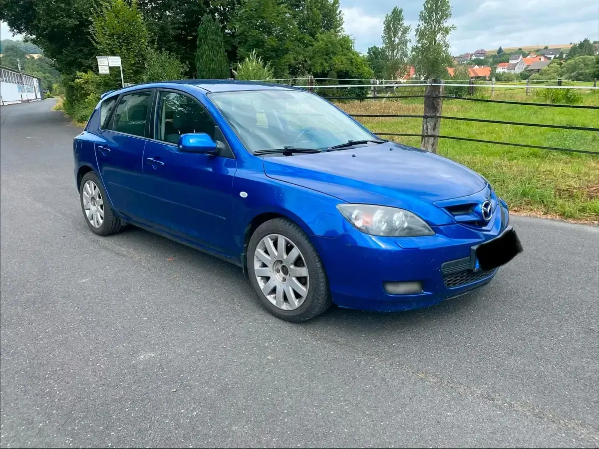 Gebraucht Mazda 3 108 PS (79 kW) 2008 Blau Kleinwagen