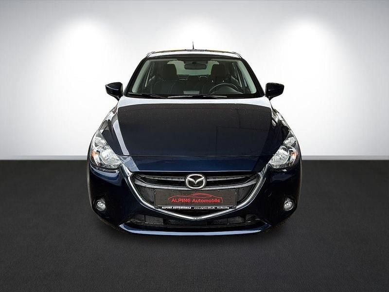 Gebraucht Mazda 2 Center-Line 90 PS (66 kW) 2015 Blau Limousine