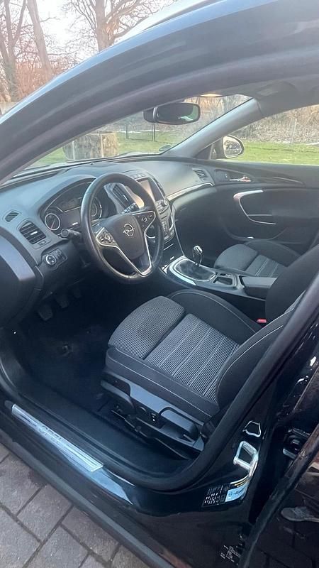 Gebraucht Opel Insignia Sport 136 PS (100 kW) 2016 Schwarz Kombi
