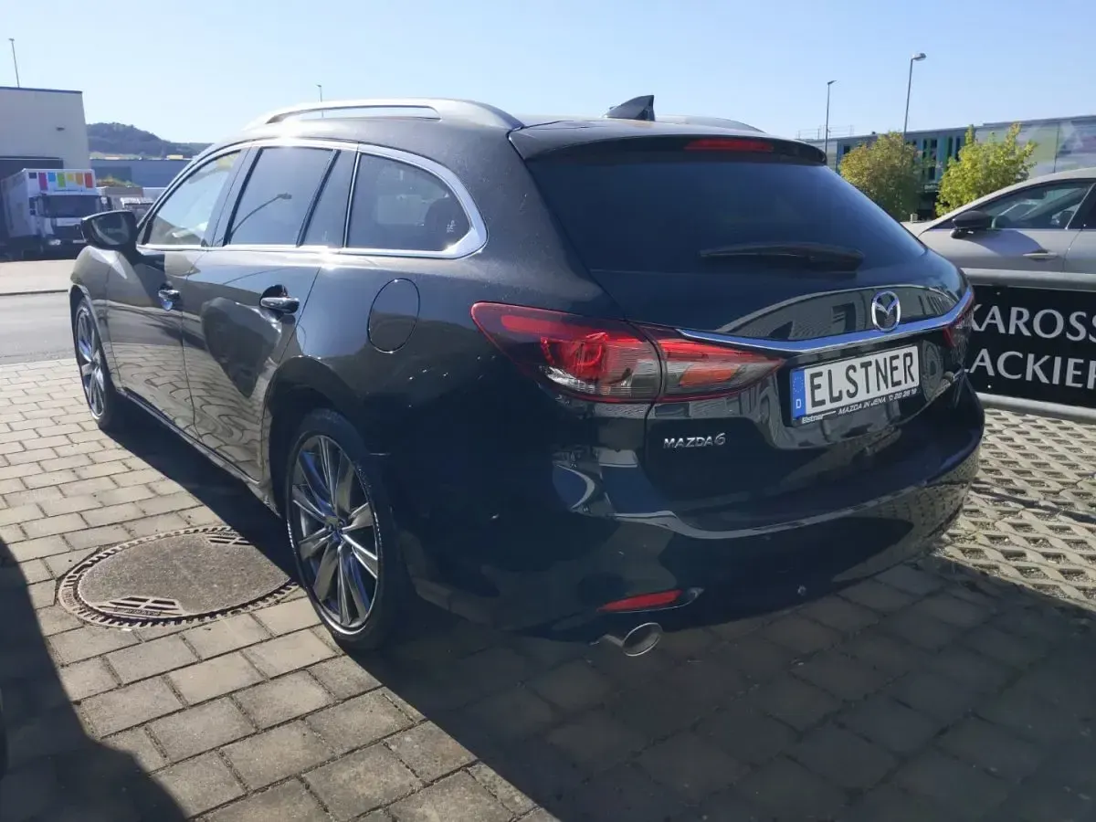 Gebraucht Mazda 6 Sports-Line 194 PS (142 kW) 2022 Jet black Kombi