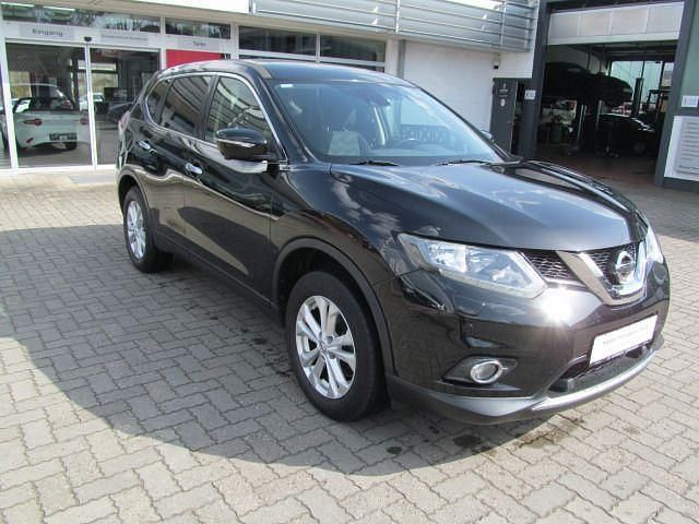 Gebraucht Nissan X-Trail Acenta 131 PS (96 kW) 2016 Schwarz SUV