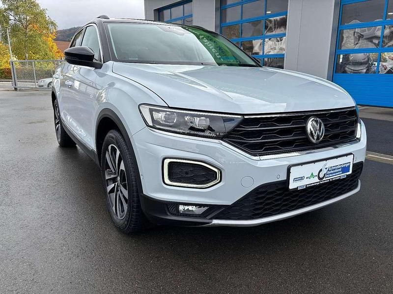 Gebraucht VW T-Roc IQ Drive 116 PS (85 kW) 2019 White silver SUV