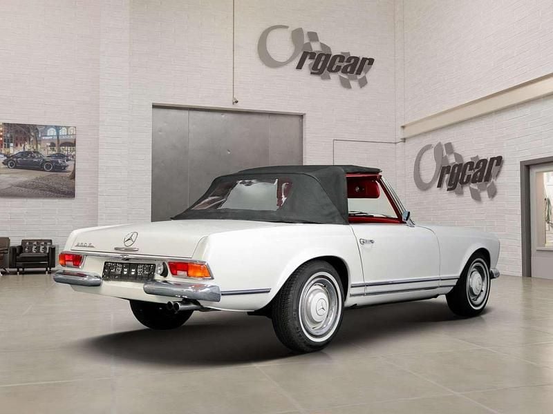 Gebraucht Mercedes 250 150 PS (110 kW) 1967 Weiß Limousine