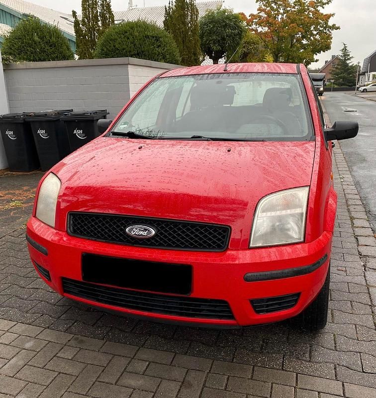 Rot Gebraucht 2004 Ford Fusion Kleinwagen | 1.999 € (Fairer Preis) - Bild 1/4