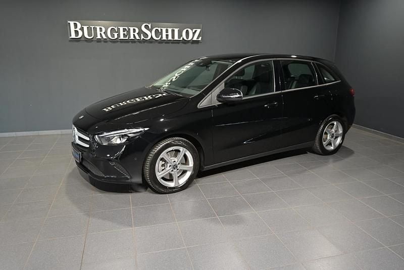 Unilack nachtschwarz Gebraucht 2022 Mercedes B250e Van / Kleinbus | 23.880 € (Fairer Preis) - Bild 1/2