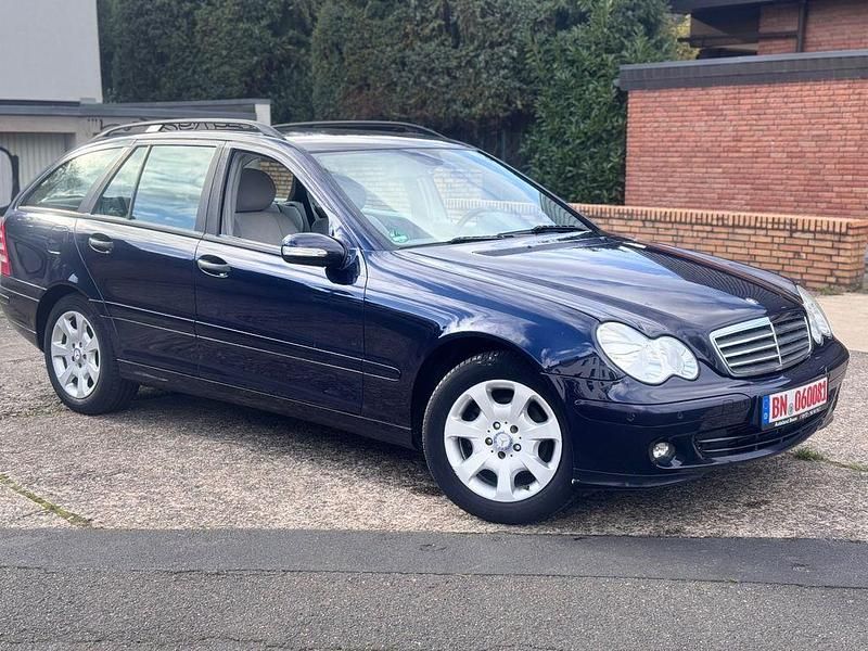 Gebraucht Mercedes C180 143 PS (105 kW) 2007 Blau Kombi