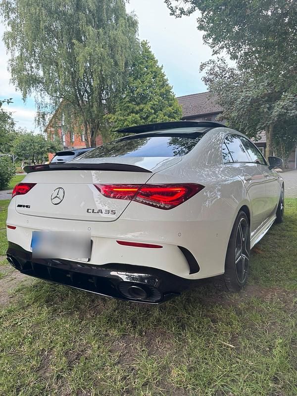 Andere farben Gebraucht 2020 Mercedes CLA35 AMG AMG Limousine | 38.000 € (Fairer Preis) - Bild 1/4